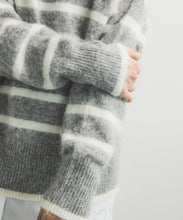 KID MOHAIR BORDER PULLOVER
