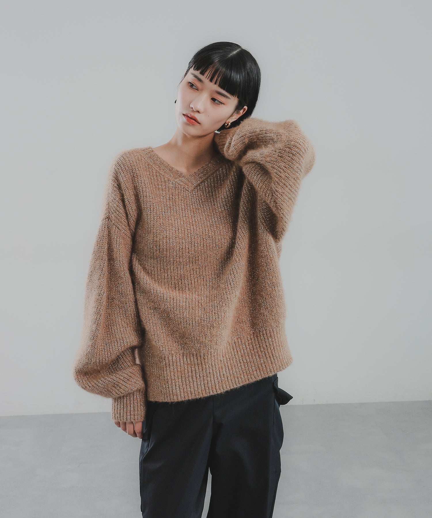 【coming soon】ALPACA LAME V NECK PULLOVER