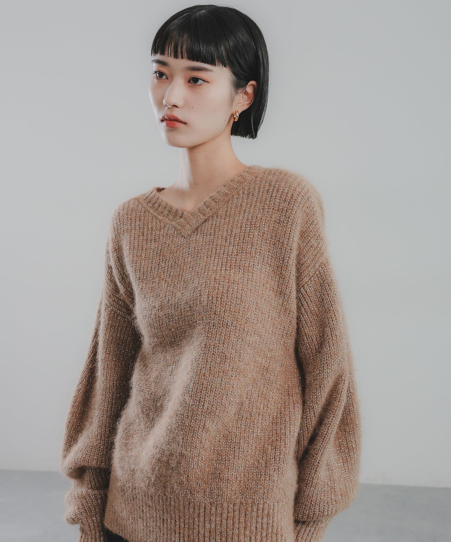 【coming soon】ALPACA LAME V NECK PULLOVER