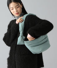 【O0u×LE VERNIS】 JIGGLY SHOULDER BAG
