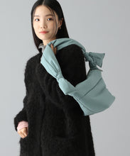 【O0u×LE VERNIS】 JIGGLY SHOULDER BAG
